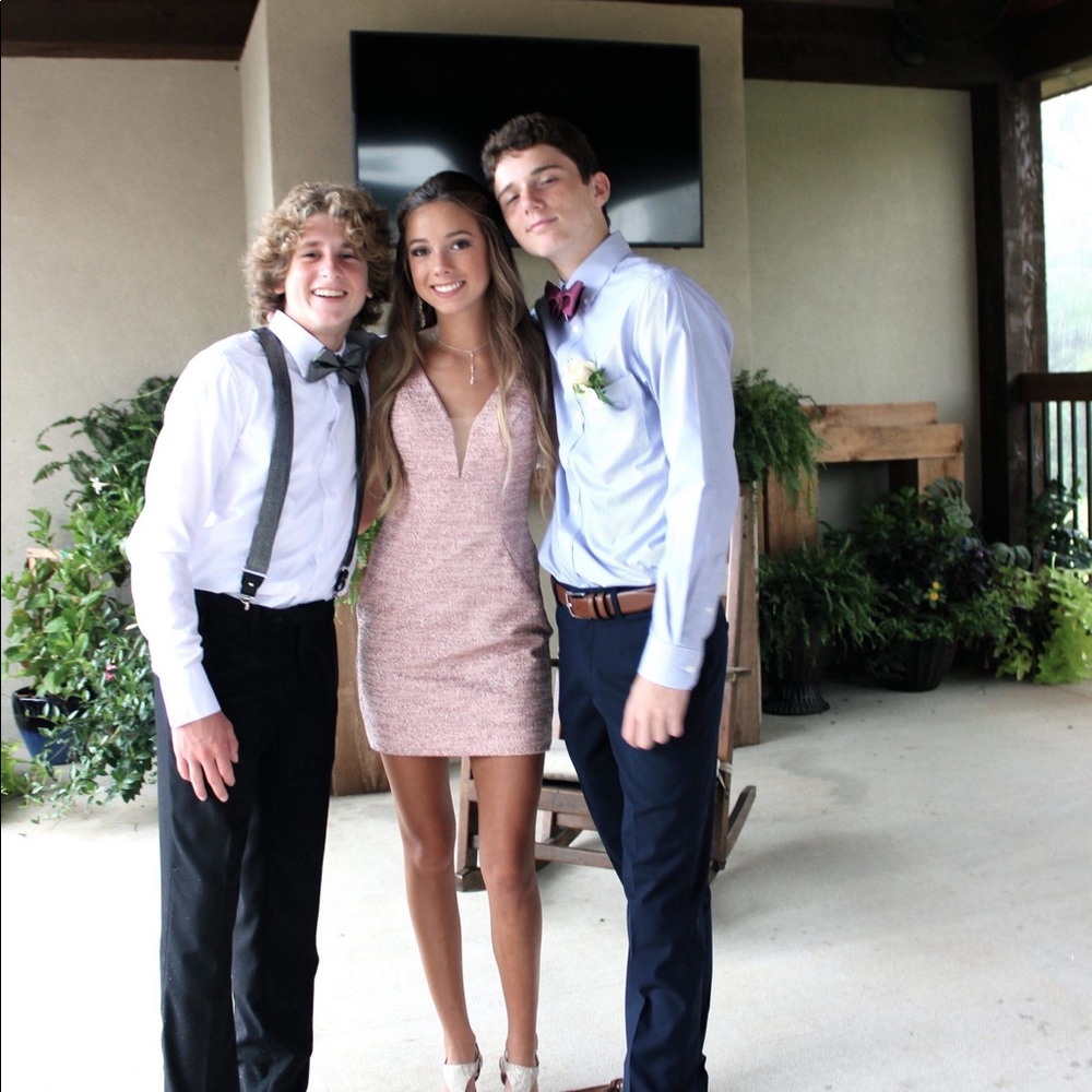 Meet your Posher, Ella